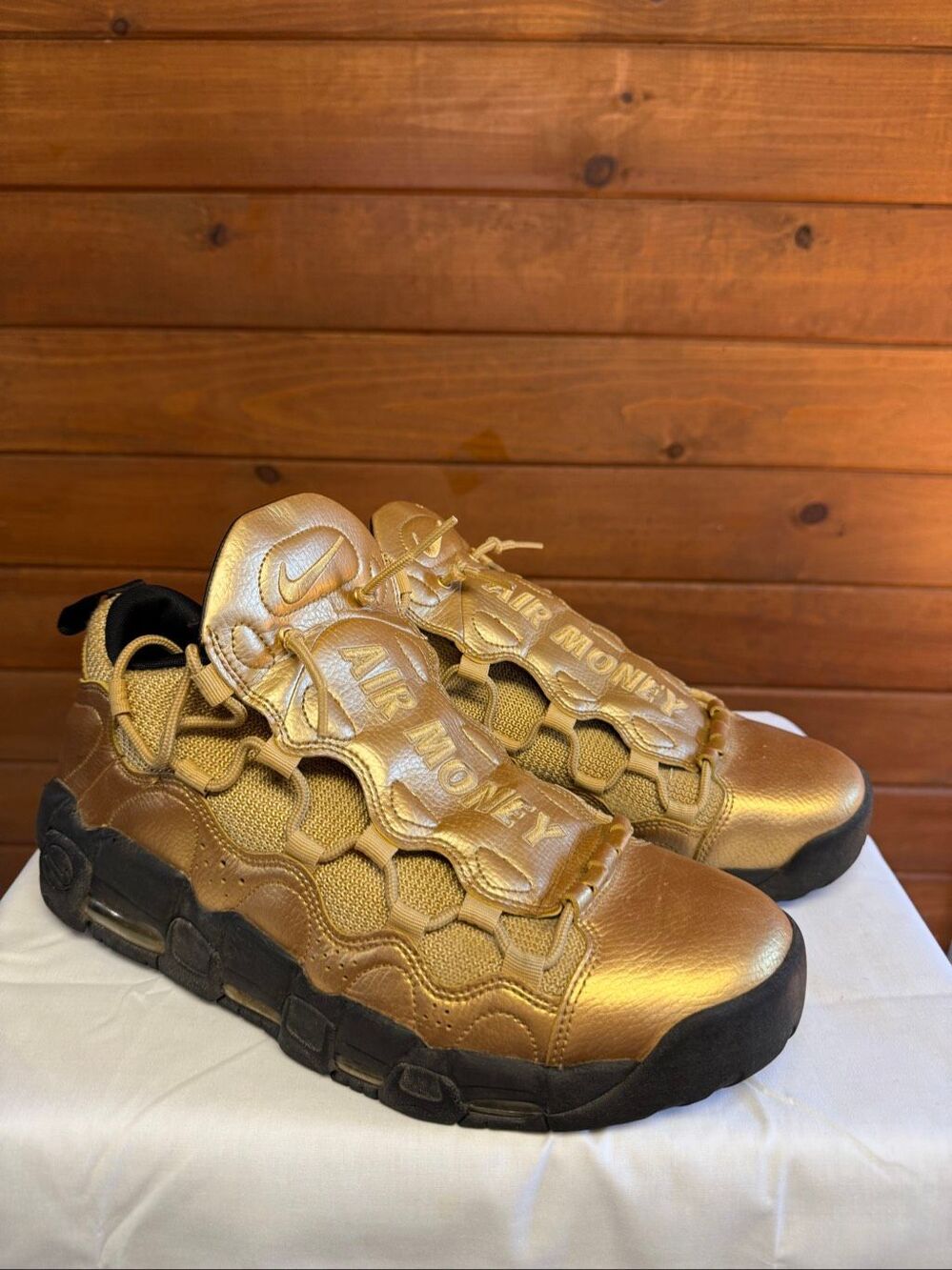 Nike Air More Money "Metallic Gold" sneakers Sz 10.5 is AJ2998-700